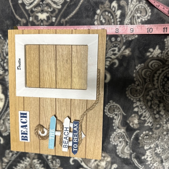 Destin Beach Photo frame, excellent used condition. Pet/smoke free home. - Picture 4 of 12